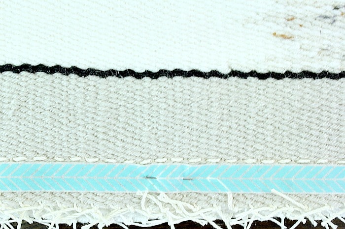 DIY Woven No-Sew Pillow - begin stitching.