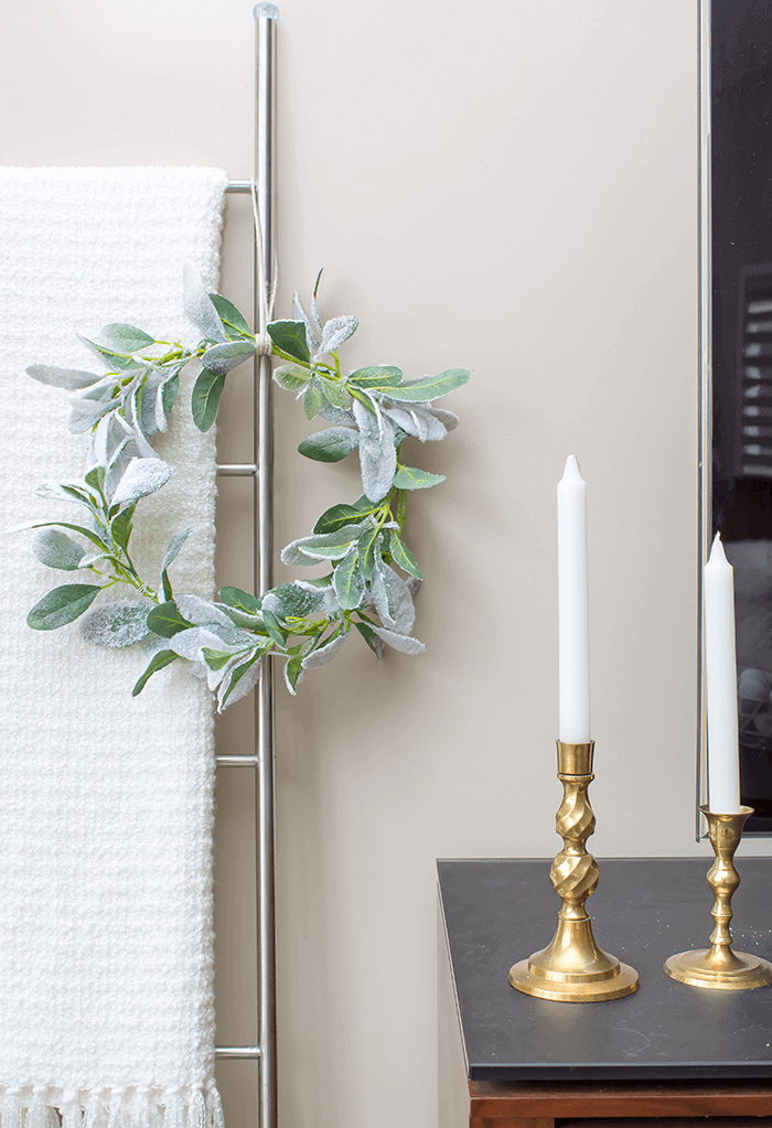 5 Treeless Christmas Decorating Ideas (To Up Your Holiday Style!) - A ...